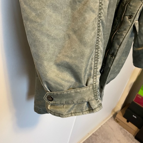 John Elliott Oversized Parka Size 4 (L)-$650 (Retail $2000) 90/10 fill - Picture 6 of 9